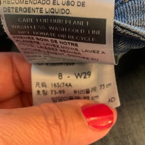 Levi Modern Slim Jeans Size 8 with paint splatters and distressed - Picture 6 of 9